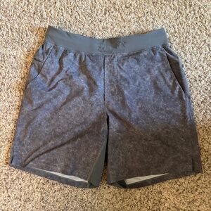 Lululemon T.H.E. Linerless Short Gravel Dust Asphalt Gray 7” Men’s Size M